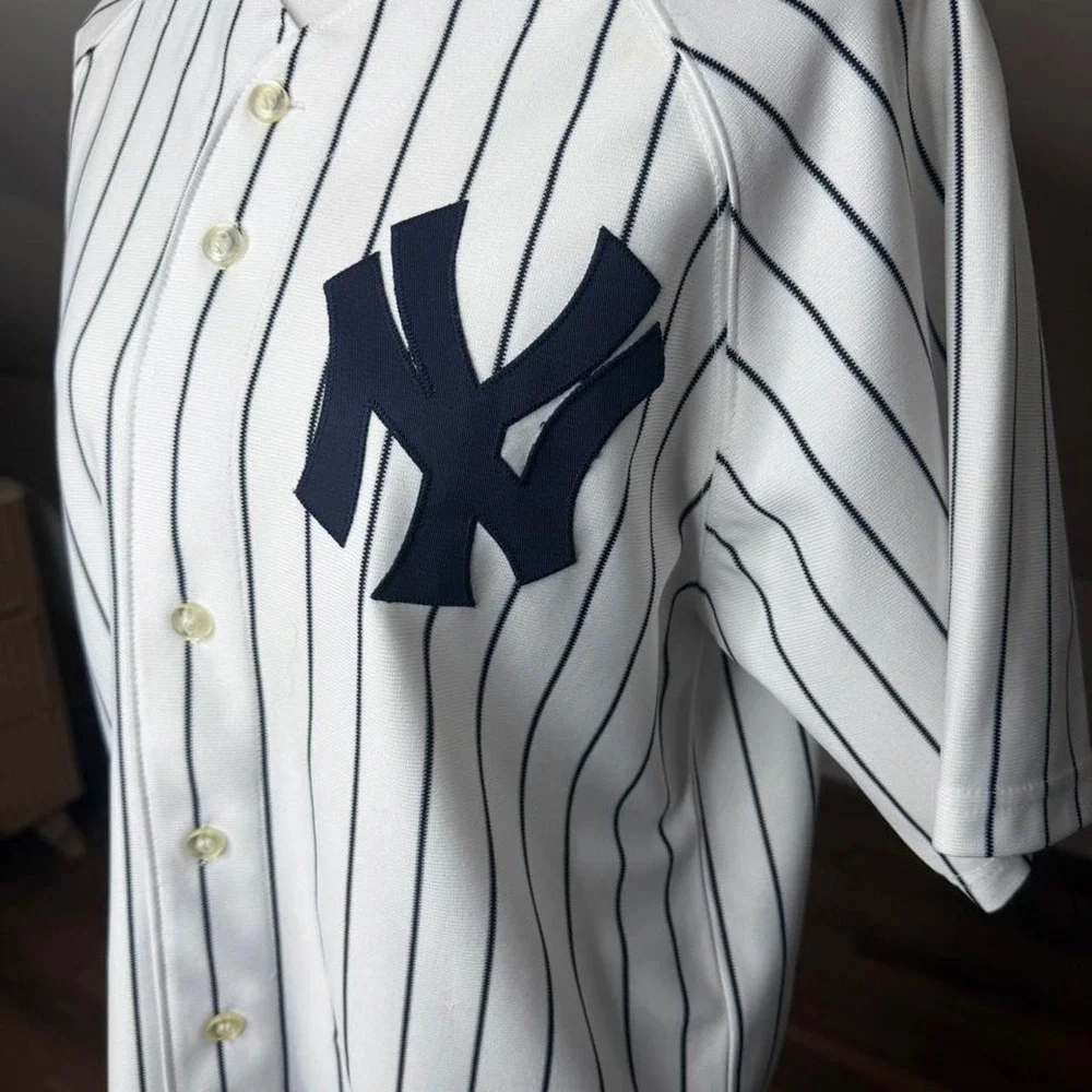 Majestic New York Yankees Mark Teixeira 25 Pinstripe MLB Baseball Jersey White - Picture 6 of 8